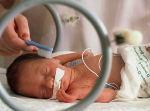 وحدة الاطفال المنسترين – مجهزة بأحدث اجهزة التنفس الصناعى